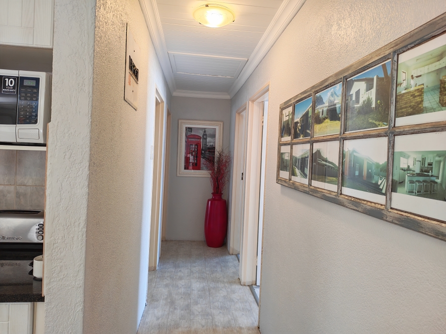 3 Bedroom Property for Sale in Palmiet Western Cape